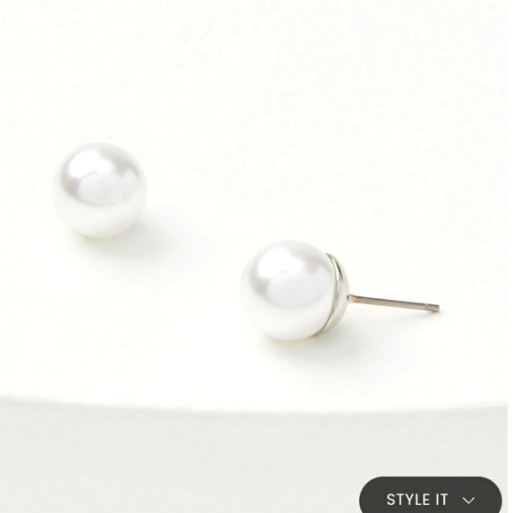 NWT Loft Pearlized Stud Earrings - Picture 1 of 3